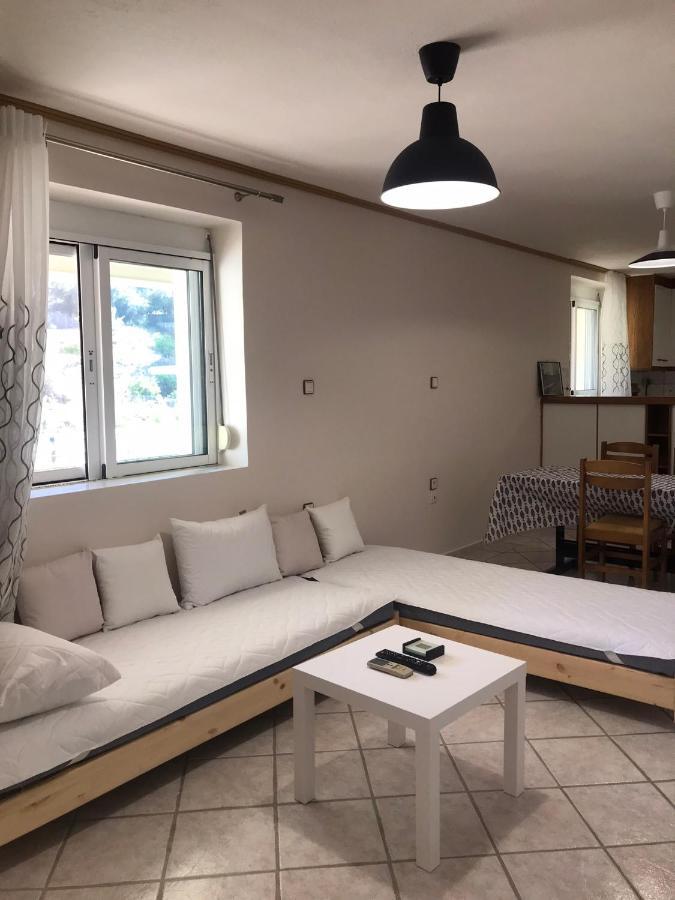 Ag Apartment Игуменица Экстерьер фото